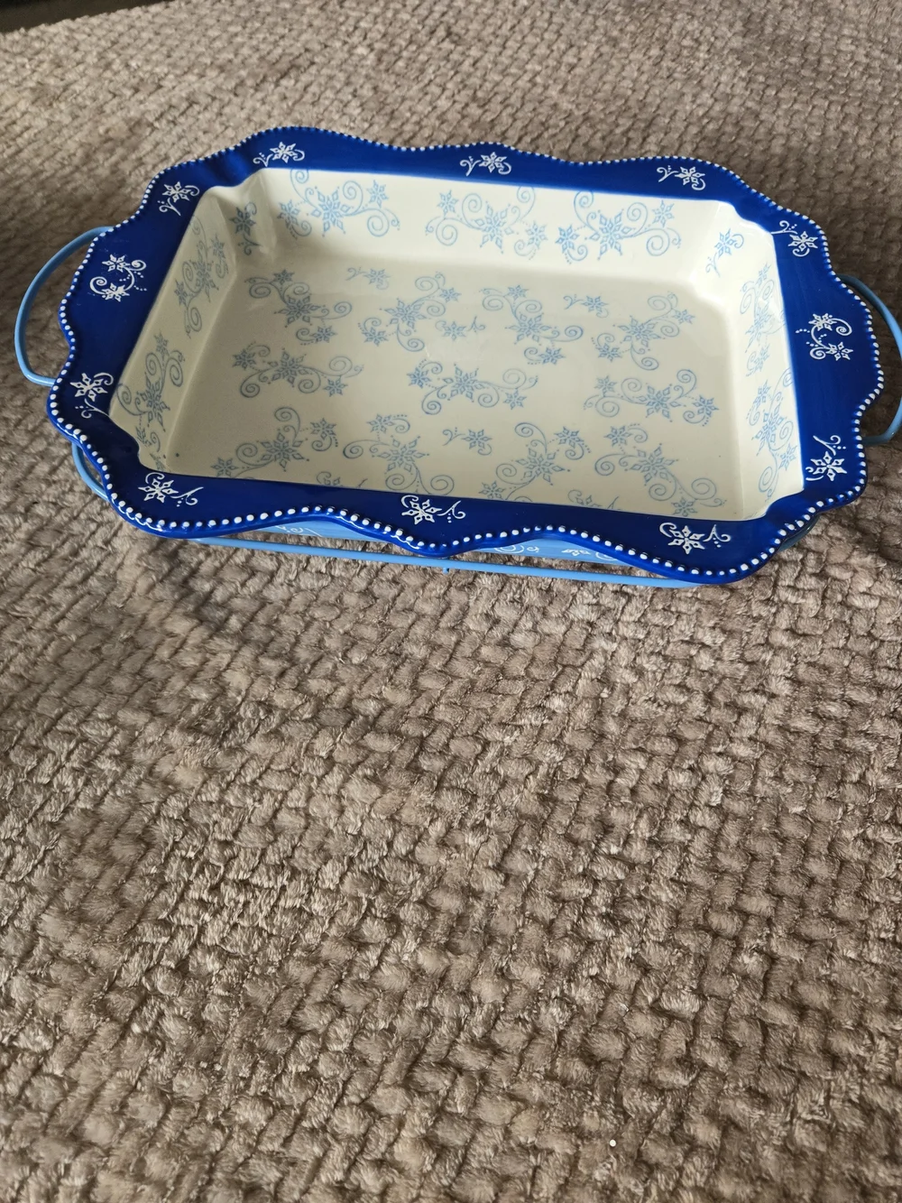 Temp-tations by Tara Floral Lace Blue 2.5 Qt Casserole Baker Dish Wire Rack